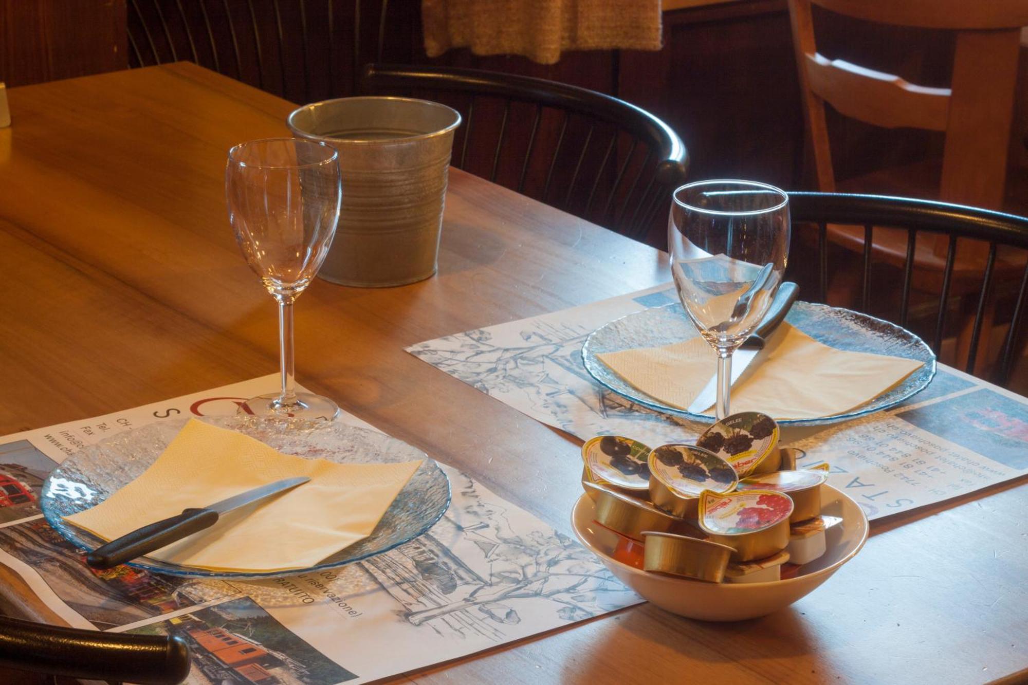 Ristorante Pensione Chalet Stazione 포스치아보 외부 사진